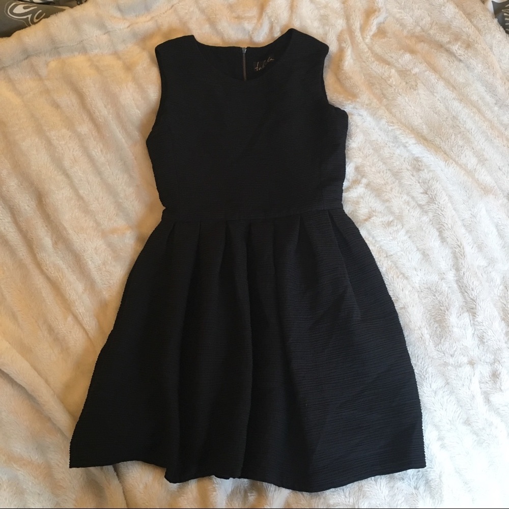 Aritzia Talula Textured Black Fit 'n' Flare Dress